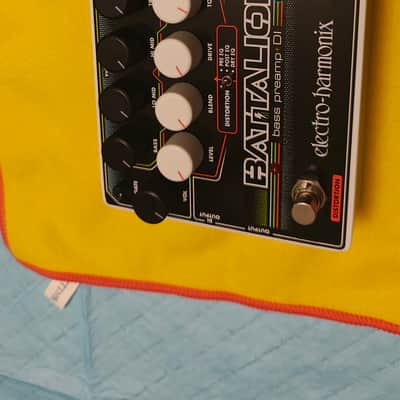 Electro-Harmonix Battalion Bass Preamp/DI fully boxed unused psu image 2