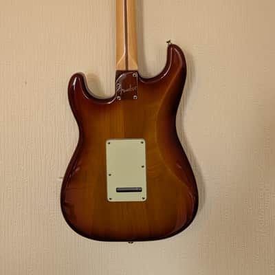 Fender Deluxe Stratocaster HSS Maple Fretboard 2019 Tobacco Sunburst image 15