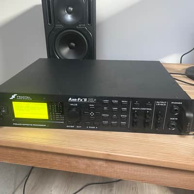Fractal Audio Axe-FX II XL+ 2015 - 2018 - Black image 4