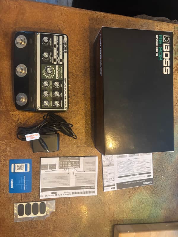 Boss RE-202 Space Echo