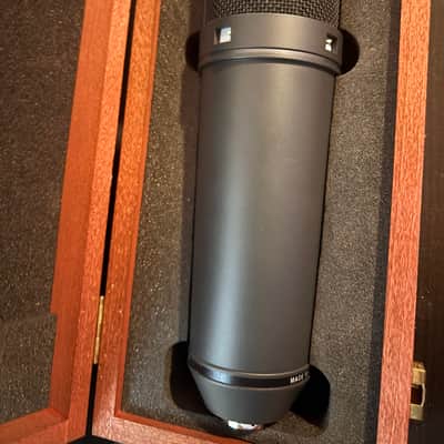 Neumann U 87 Ai mt Large Diaphragm Multipattern Condenser Microphone image 2