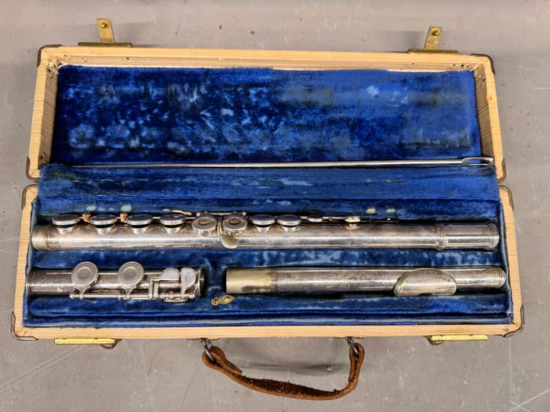 Vintage W.T. Armstrong Concert Flute Orchestral C Open Hole 25 1962 - Silver image 1