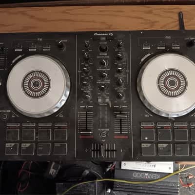 Pioneer DDJ SB 2 - Black image 1
