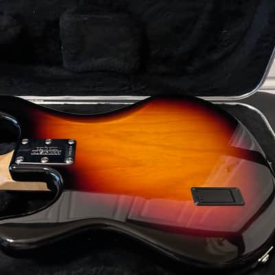 Ernie Ball Music Man StingRay 5 H with Rosewood Fretboard 1999 - 2018 - Vintage Sunburst image 5