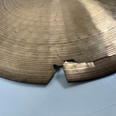 Paiste Crash 16” 2002 Cymbal Cracked image 7