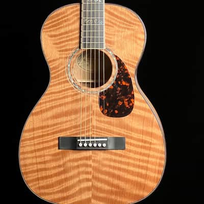 Larrivée OO-03 Acoustic Guitar Flamed Redwood/Mahogany image 1