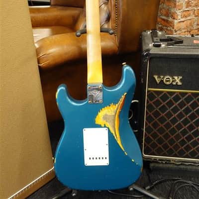 Fender Custom SHop '61 Stratocaster Heavy Relic Aged Ocean Turquoise over 3CS image 4
