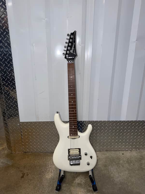 Ibanez JS2400-WH Joe Satriani Signature Prestige — White, MIJ image 1
