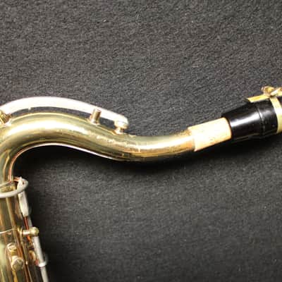 Martin IMPERIAL ELKHART INDIANA TENOR SAXOPHONE 1960'S - BRASS image 5