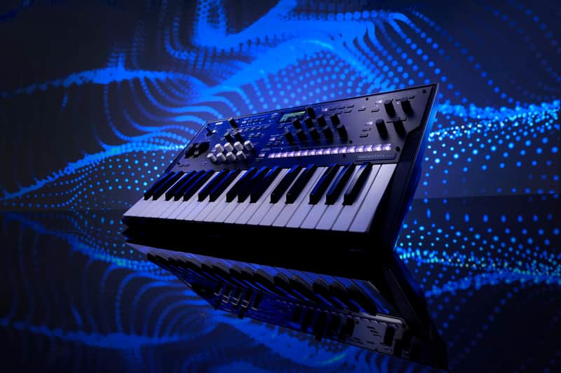 Korg Wavestate MkII 37-Key Wave Sequencing Synthesizer 2023 - Present - Black image 1