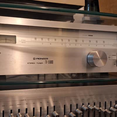 Pioneer SA-9500 II 80-Watt Stereo Solid-State Integrated Amplifier 1975 - 1979 - Silver image 3