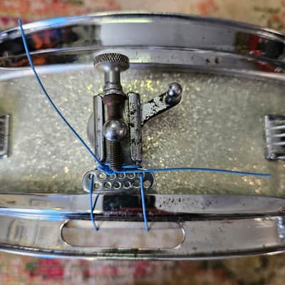 Ludwig Jazz Combo 13x3" Silver Sparkle 6-Lug Piccolo Snare - Granitone Interior image 13