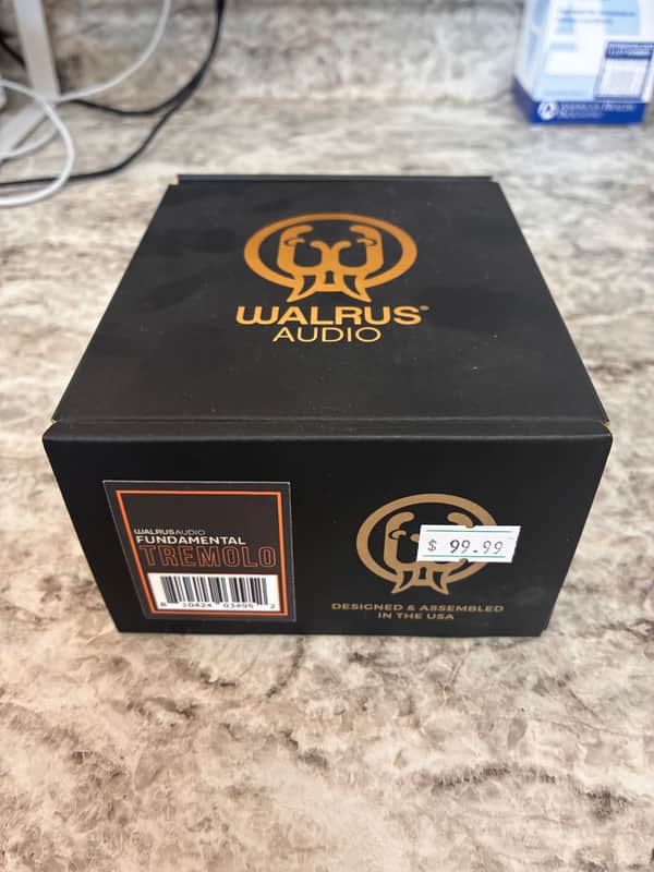 Walrus Audio Fundamental Tremolo