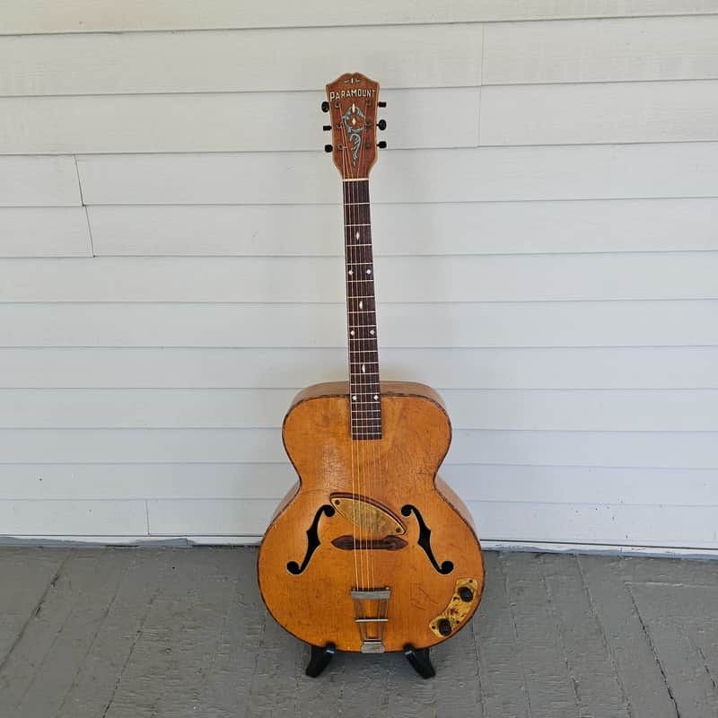Rare Paramount Archtop 1930s - Natural