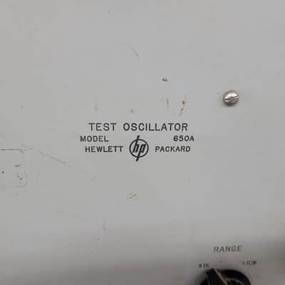 Hewlett Packard Model 650A Test Oscillator - Gray image 2
