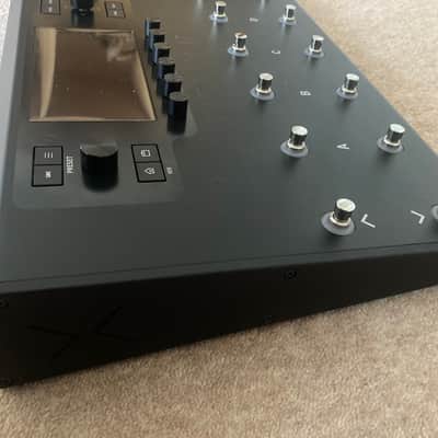 Line 6 Helix LT 2017 - including carry case and box. image 5