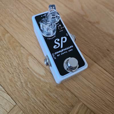Xotic SP Compressor - White image 5