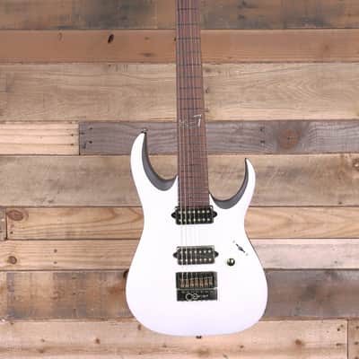 Ibanez K7YANG "Head" Signature 7-String Electric Guitar Matte White w/ Gigbag image 4