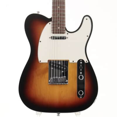 FENDER USA American Deluxe Telecaster with Rosewood Fingerboard, 3-Color Sunburst [DZ4003784] (09/01) image 1