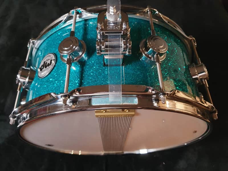 DW Collector's Series 6.5x14 VLT Maple Snare Drum 2023 - Teal Glass Finish image 1