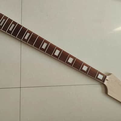 Maple Bass Neck with Rosewood Fretboard - 20Fret image 5