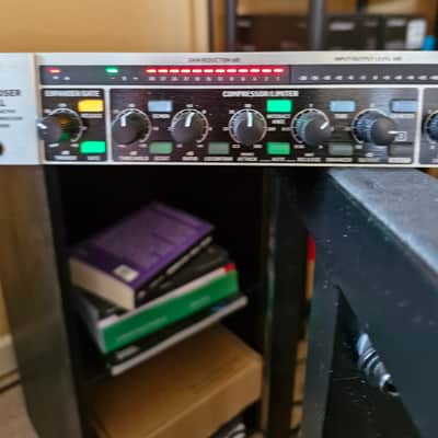 Behringer MDX2600 Composer Pro-XL Compressor / Limiter 2010s - Standard image 4