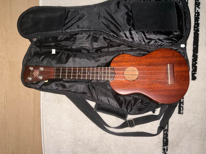 Aloha Royal Ukulele 1950’s image 1