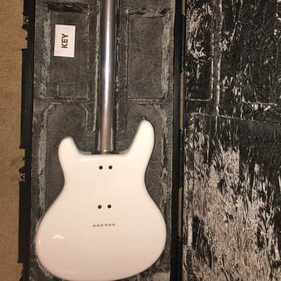 EGC TB-500  2020 Alpine White (Travis Bean*) image 3
