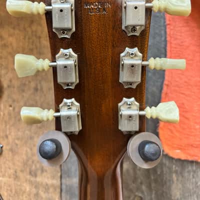 Gibson J160E 1971 - Cherry Sunburst image 9
