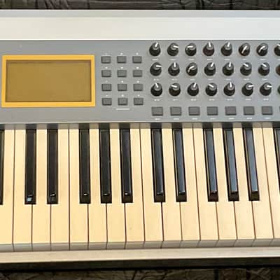 M-Audio Keystation Pro 88 Keyboard w/ Sustain Pedal image 1