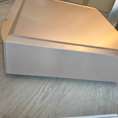 Marantz SA-10 SACD Player /DAC Reference Series Champagne Gold - Japanese edition image 10