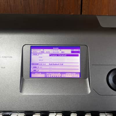 Yamaha MM6 Music Synthesizer Workstation w/ box power supply image 4
