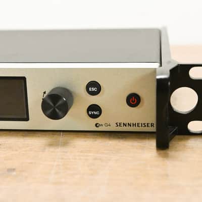 Immagine Sennheiser EW 500 G4-935 Handheld Microphone System - AW+ Band (NO PSU) CG015MN - 2