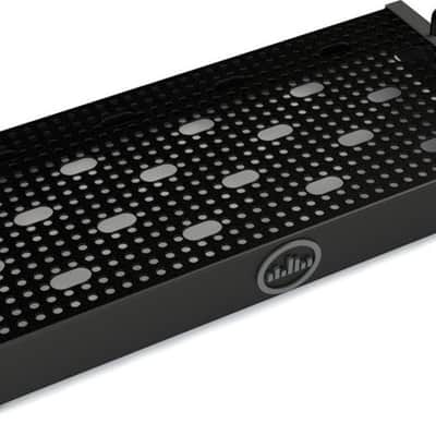 Temple Audio SOLO 18 Pedalboard, 18" x 8.5", Gunmetal image 1