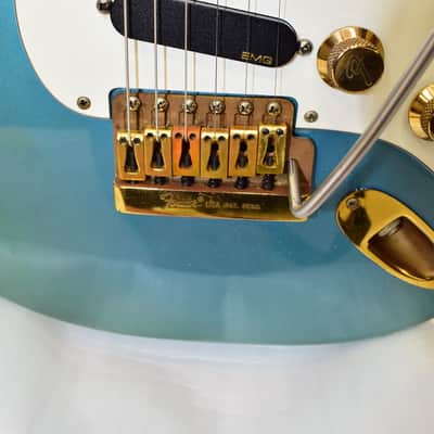 Vintage 1980 Fender "The Strat" Stratocaster Electric Guitar, Rosewood Fingerboard, Lake Placid Blue w/ Case image 5