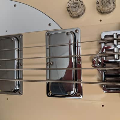 Gibson Thunderbird Bicentennial White image 13