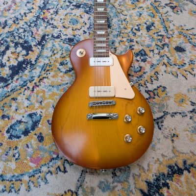 Gibson Les Paul Studio '60s Tribute with P90s 2010 - 2015 - Worn Honey Burst image 1