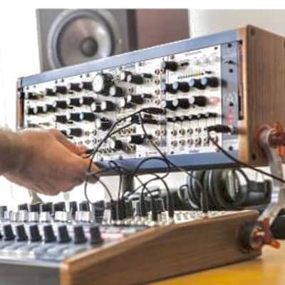 Arturia Rackbrute 3U Noir Eurorack Modular Case 2023 - Present - Black image 2