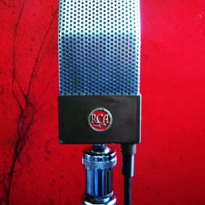 Vintage 1940's RCA 74-B Junior Velocity Ribbon Microphone w period Atlas DS-7 desk stand prop repair display image 16