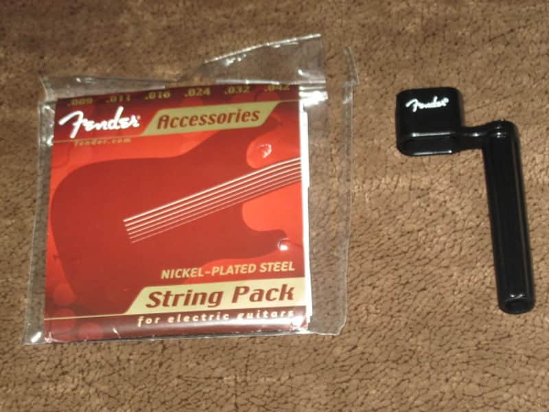 ONE SET new old stock Fender Nickel Plated Steel Electric Guitar Strings (gauge 9 set: 9, 11, 16, 24, 32, 42) P/N: 086-8204-103 and new Fender String Winder (for electric & acoustic guitar) - Model #: 0991028010 image 1