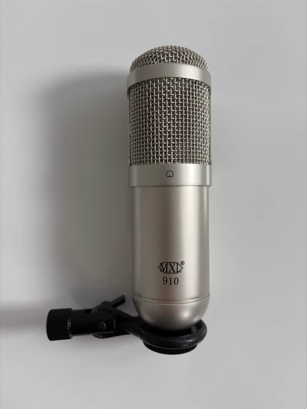 MXL 910