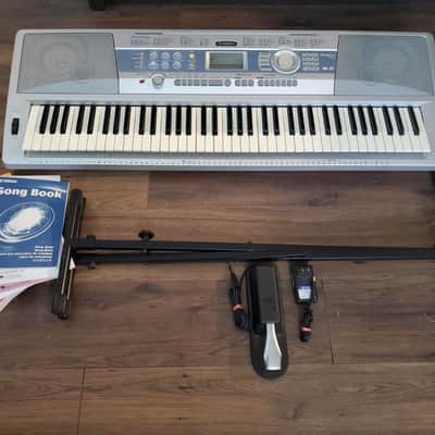 Yamaha DGX-200 PORTABLE GRAND Electronic Keyboard, FC4A Pedal & ADJUSTABLE STAND