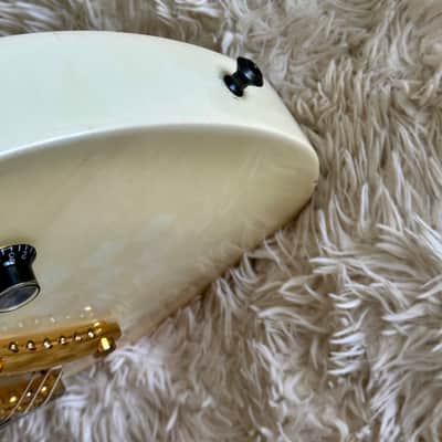 Gibson Les Paul Studio Alpine White Electric Guitar image 16