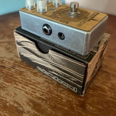 Catalinbread Karma Suture Silicon Fuzz - Silver/Bamboo image 3