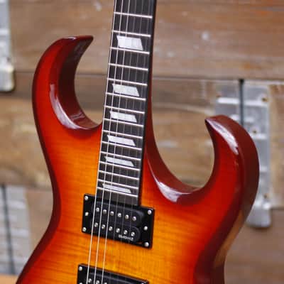 The Alternative Guitar Company Smiling Bull 2000s - Cherry Burst image 6