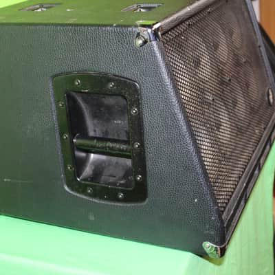 Phil Jones Bass Piranha 8T (Early Model) - Serial No. 11! - 8x5" Cabinet - incl. Cover & Speakon Cable - 33.45 kg image 4