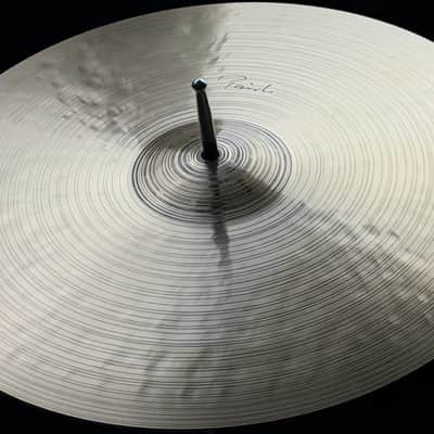 Paiste 22" Signature Traditionals Light Ride Cymbal - 2552g image 3