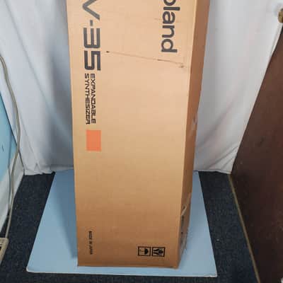 Roland JV-35 Expandable Synthesizer - Black image 3