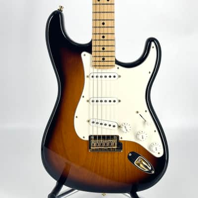 2014 Fender 60th Anniversary Commemorative American Stratocaster – 2 Tone Sunburst image 5