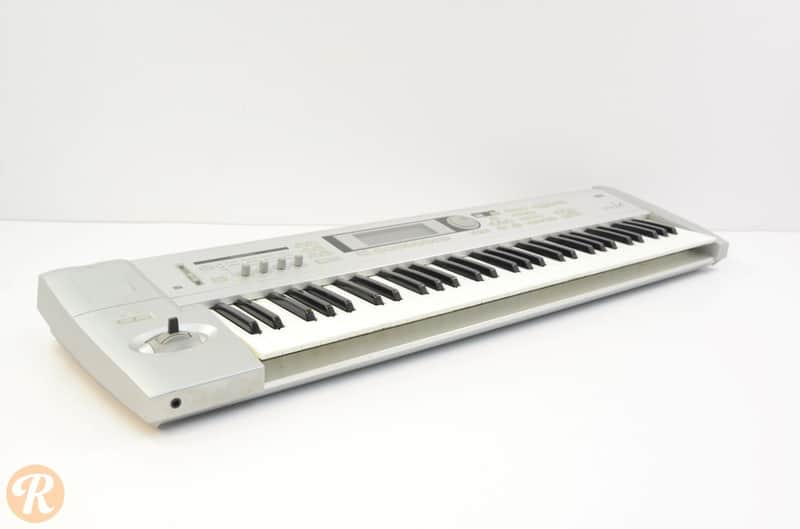 Korg Triton LE 61-Key 62-Voice Polyphonic Workstation (2000 - 2002) image 4